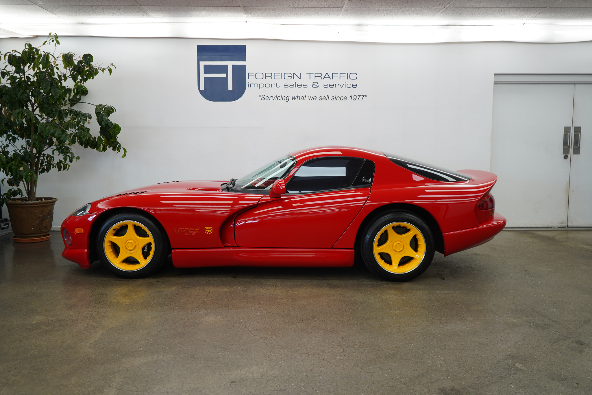 1997 Dodge Viper GTS “Ketchup & Mustard” Foreign Traffic