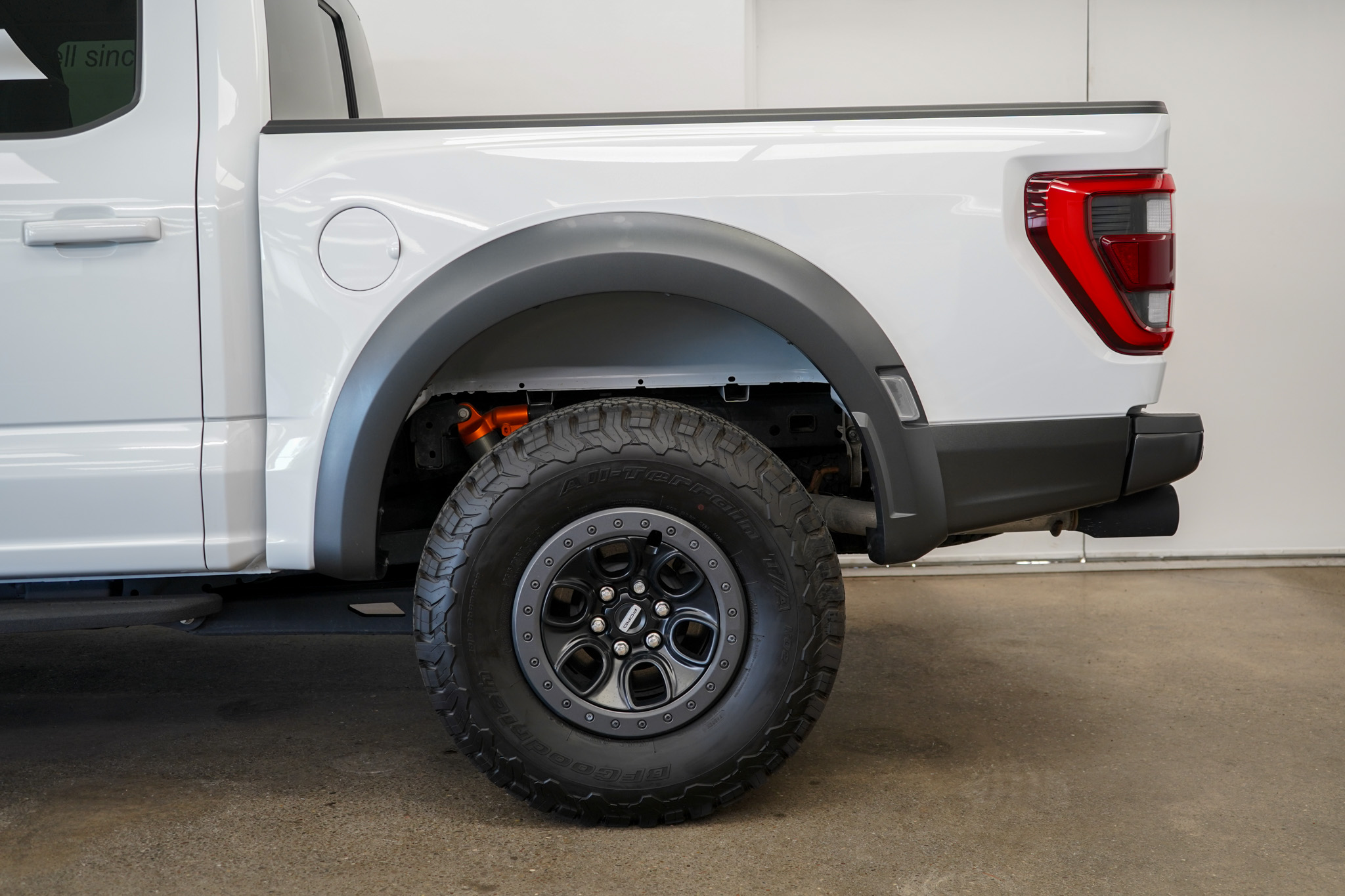 2023 Ford F-150 Raptor photo 10
