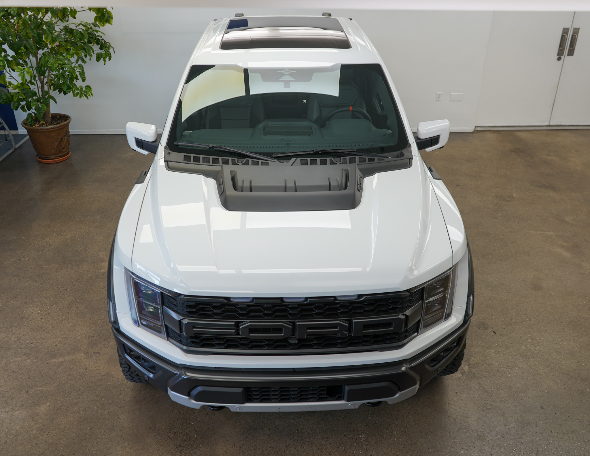 2023 Ford F-150 Raptor photo 24