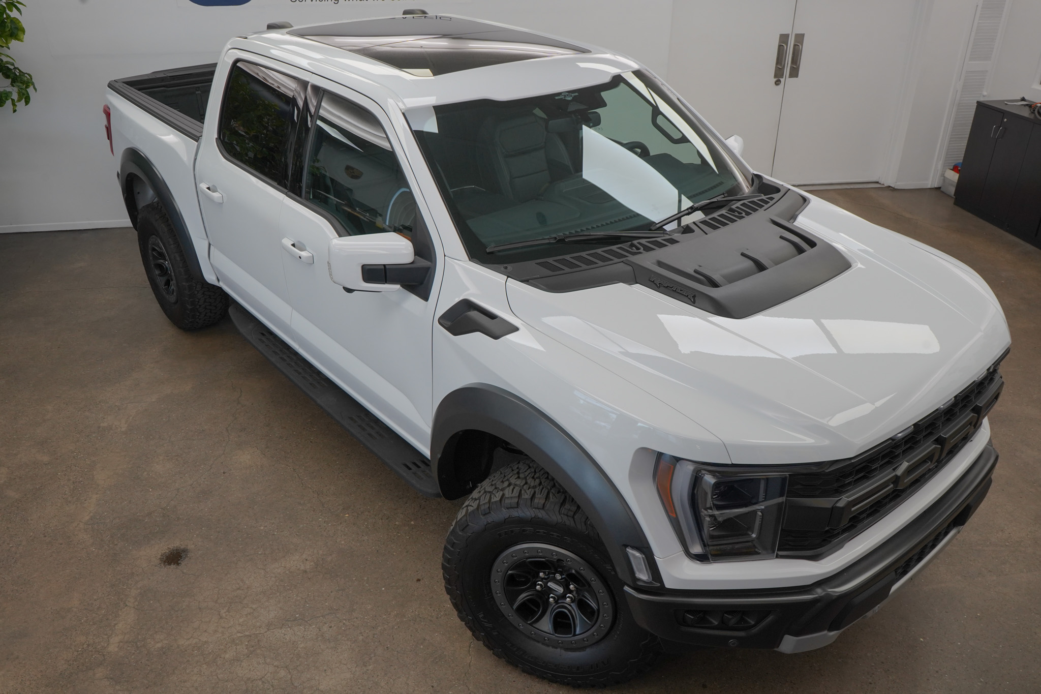 2023 Ford F-150 Raptor photo 26