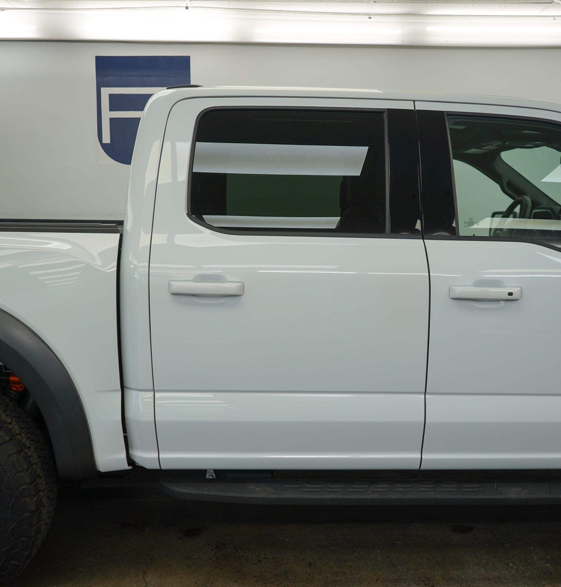2023 Ford F-150 Raptor photo 14