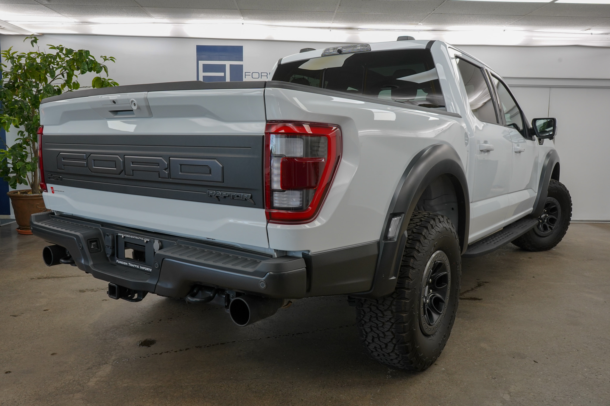 2023 Ford F-150 Raptor photo 29