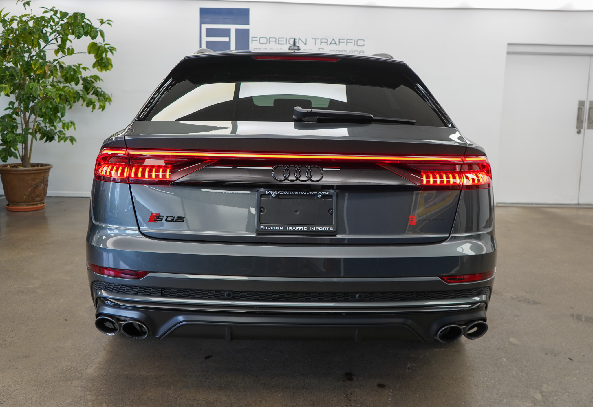 2023 Audi SQ8 Premium Plus photo 4