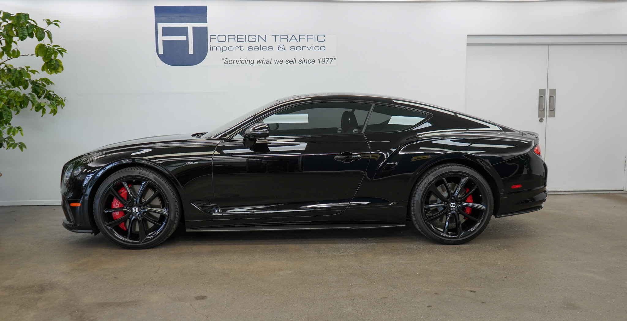 2023 Bentley Continental GT Azure V8 photo 6