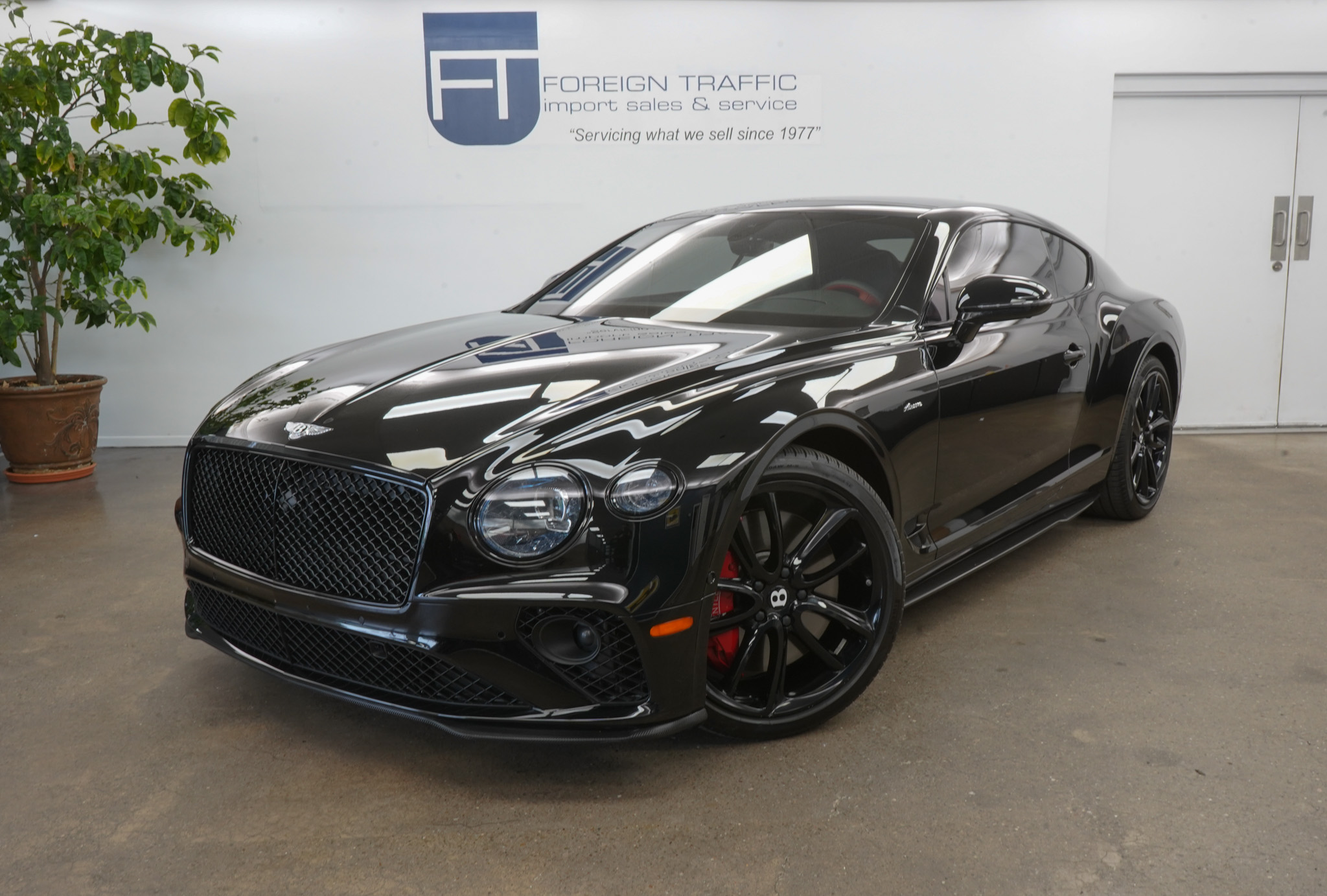 2023 Bentley Continental GT Azure V8 photo 19