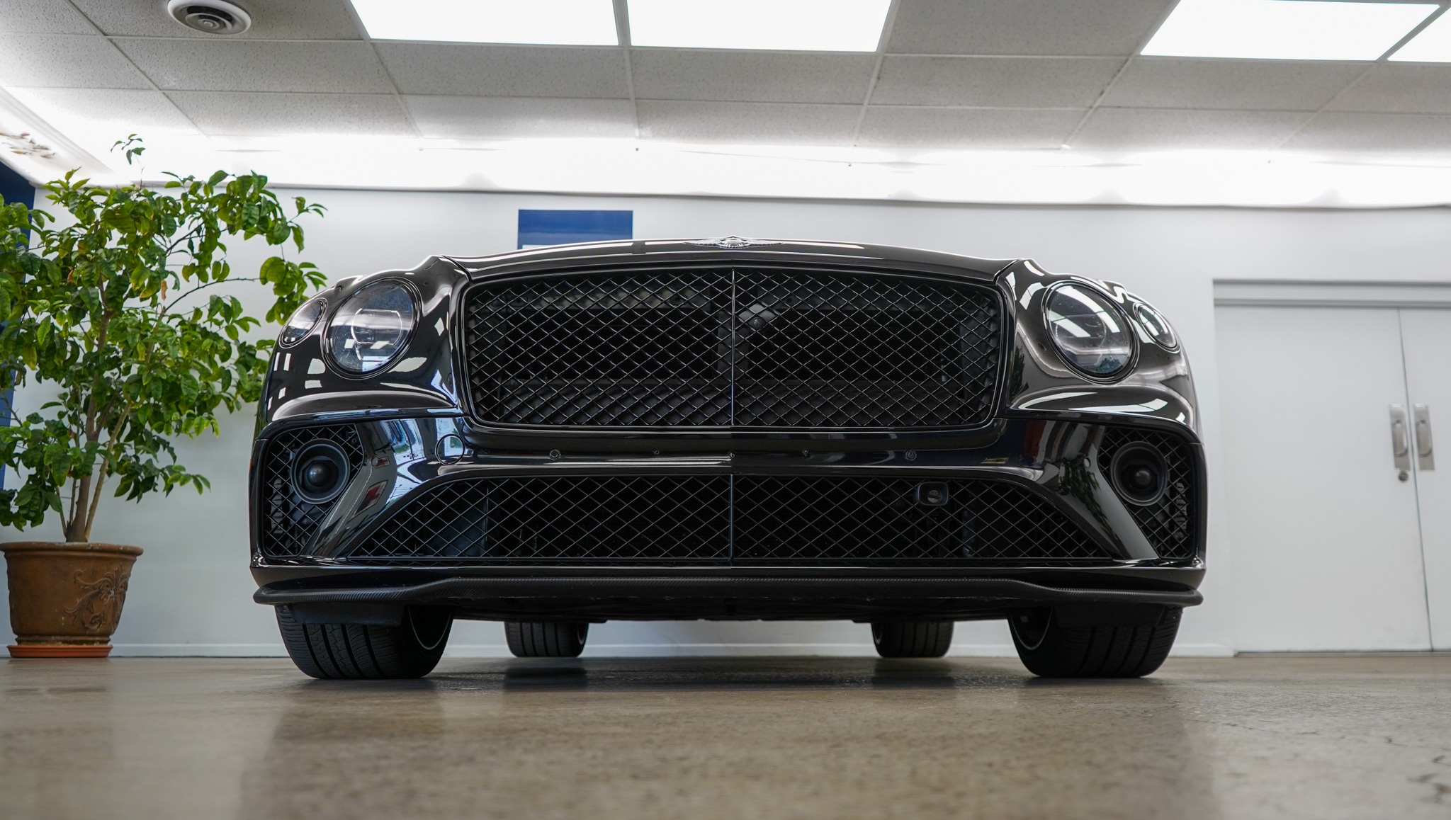 2023 Bentley Continental GT Azure V8 photo 26