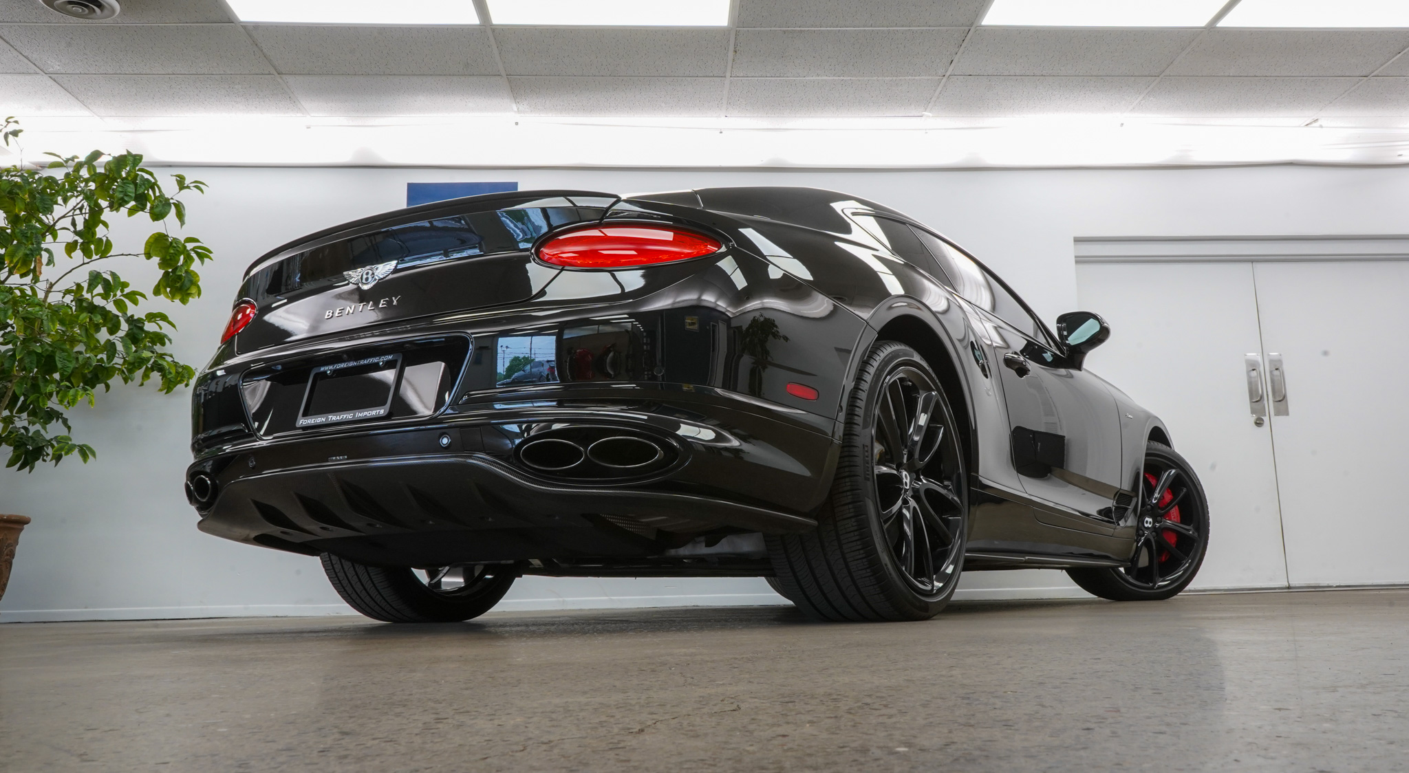 2023 Bentley Continental GT Azure V8 photo 5