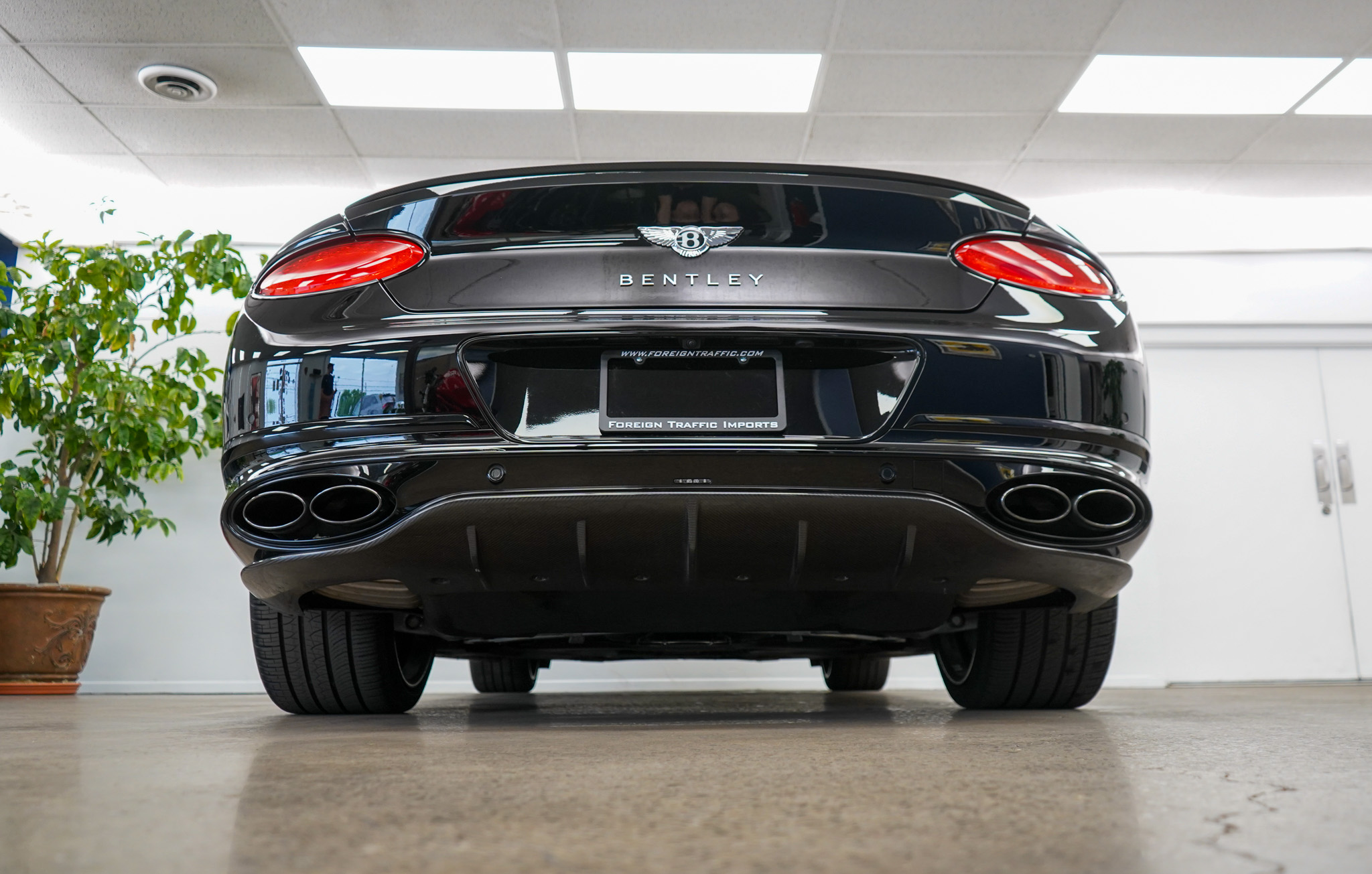 2023 Bentley Continental GT Azure V8 photo 31
