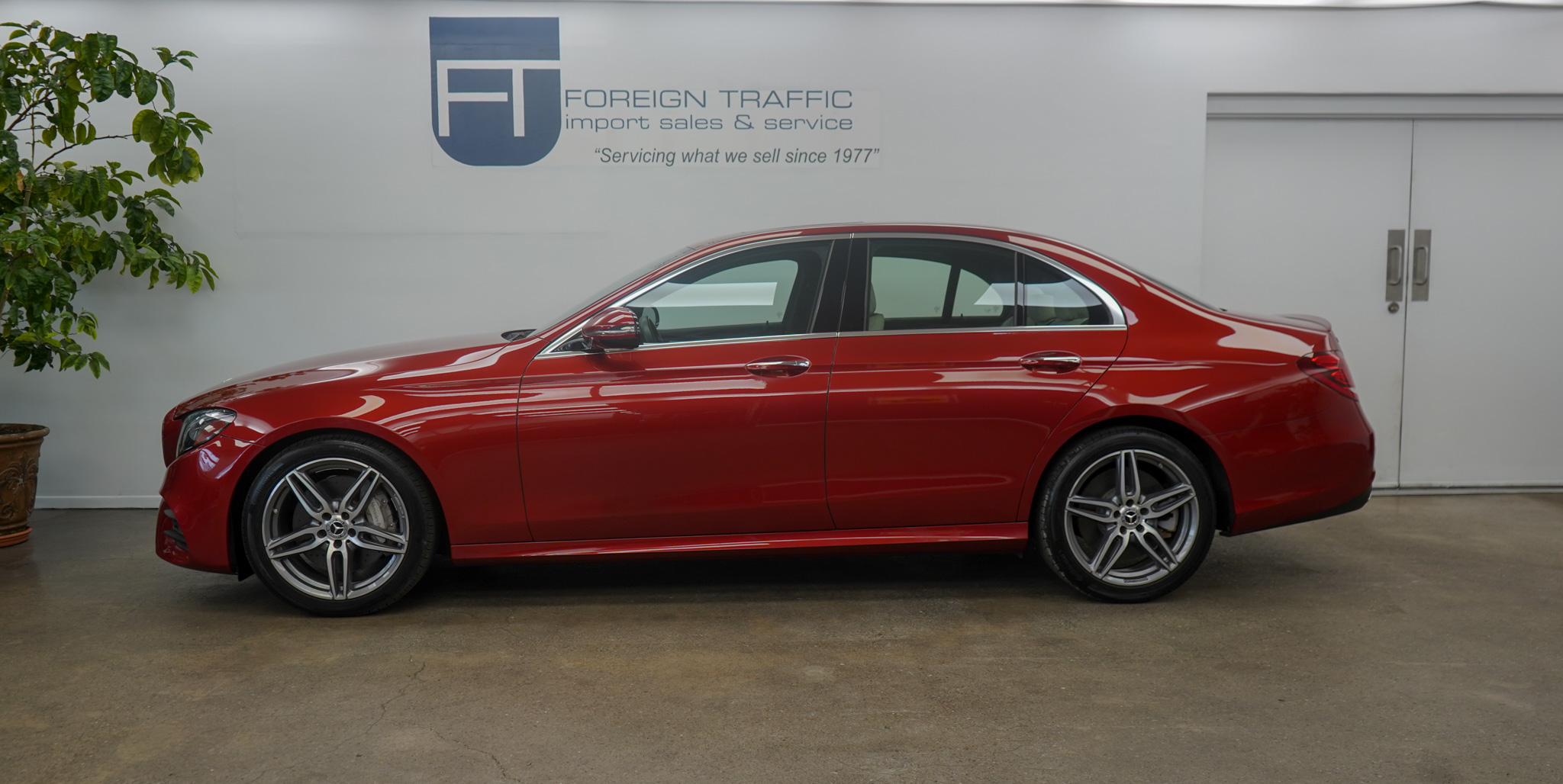 2019 Mercedes Benz E 4MATIC photo 6