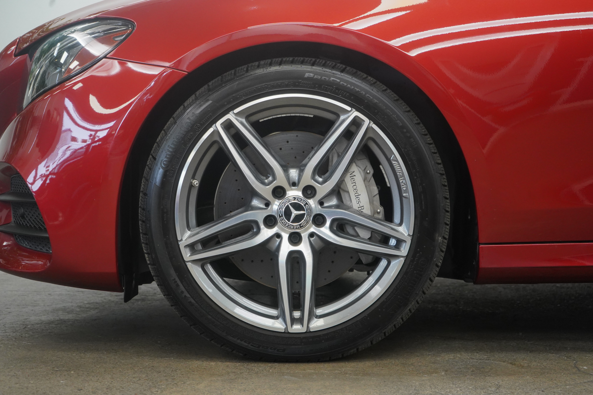 2019 Mercedes Benz E 4MATIC photo 8