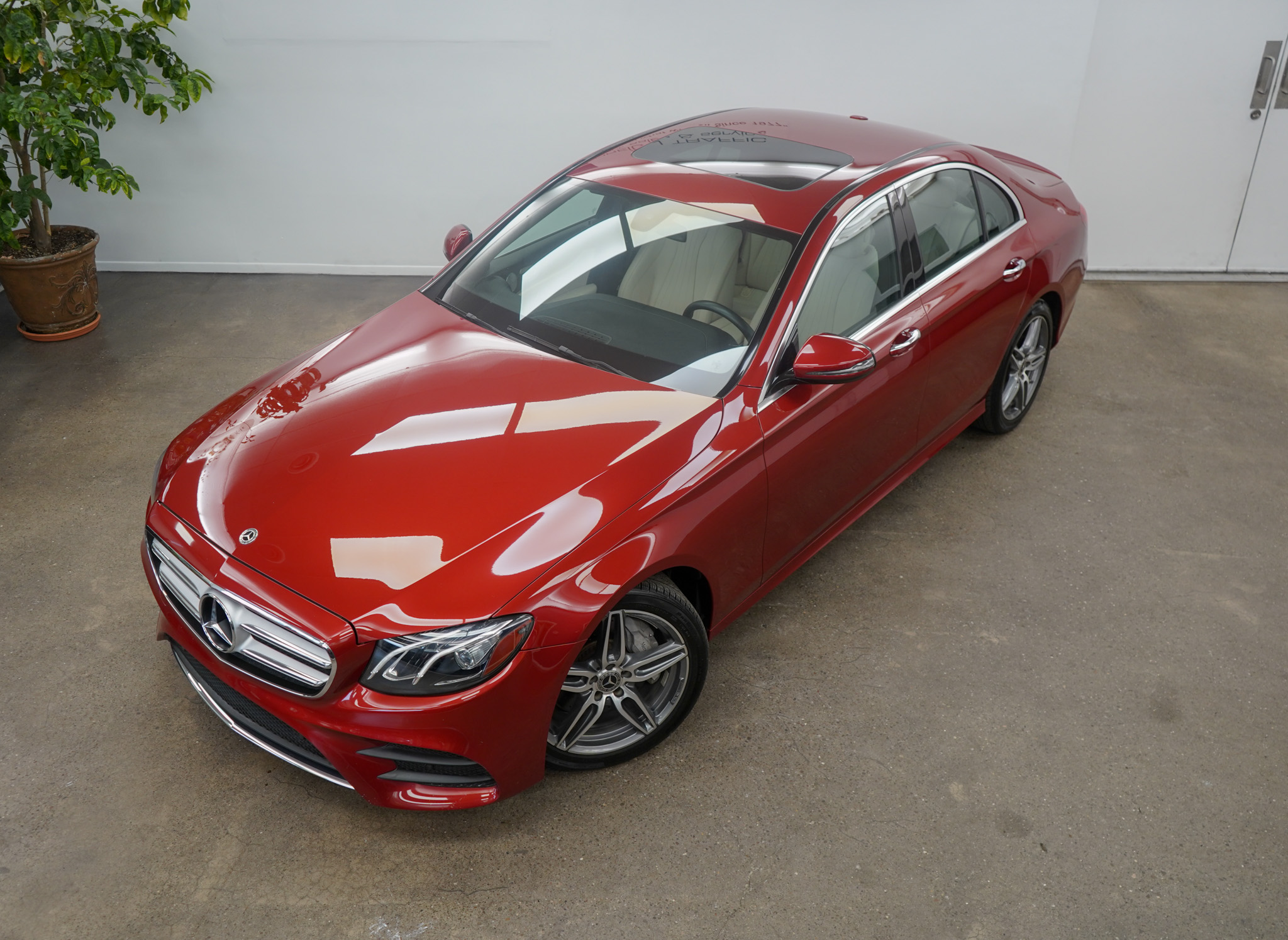 2019 Mercedes Benz E 4MATIC photo 25