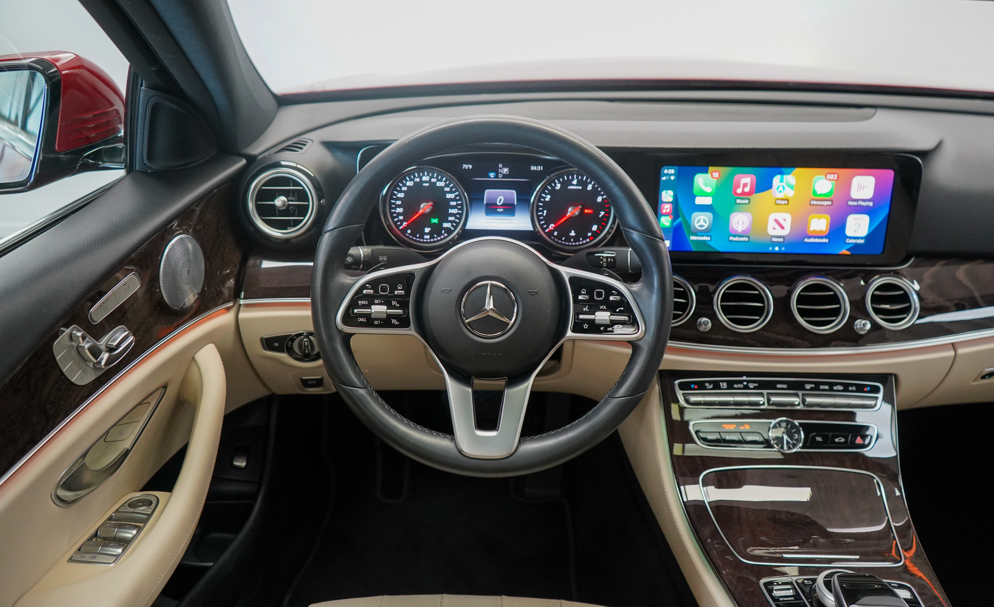 2019 Mercedes Benz E 4MATIC photo 33