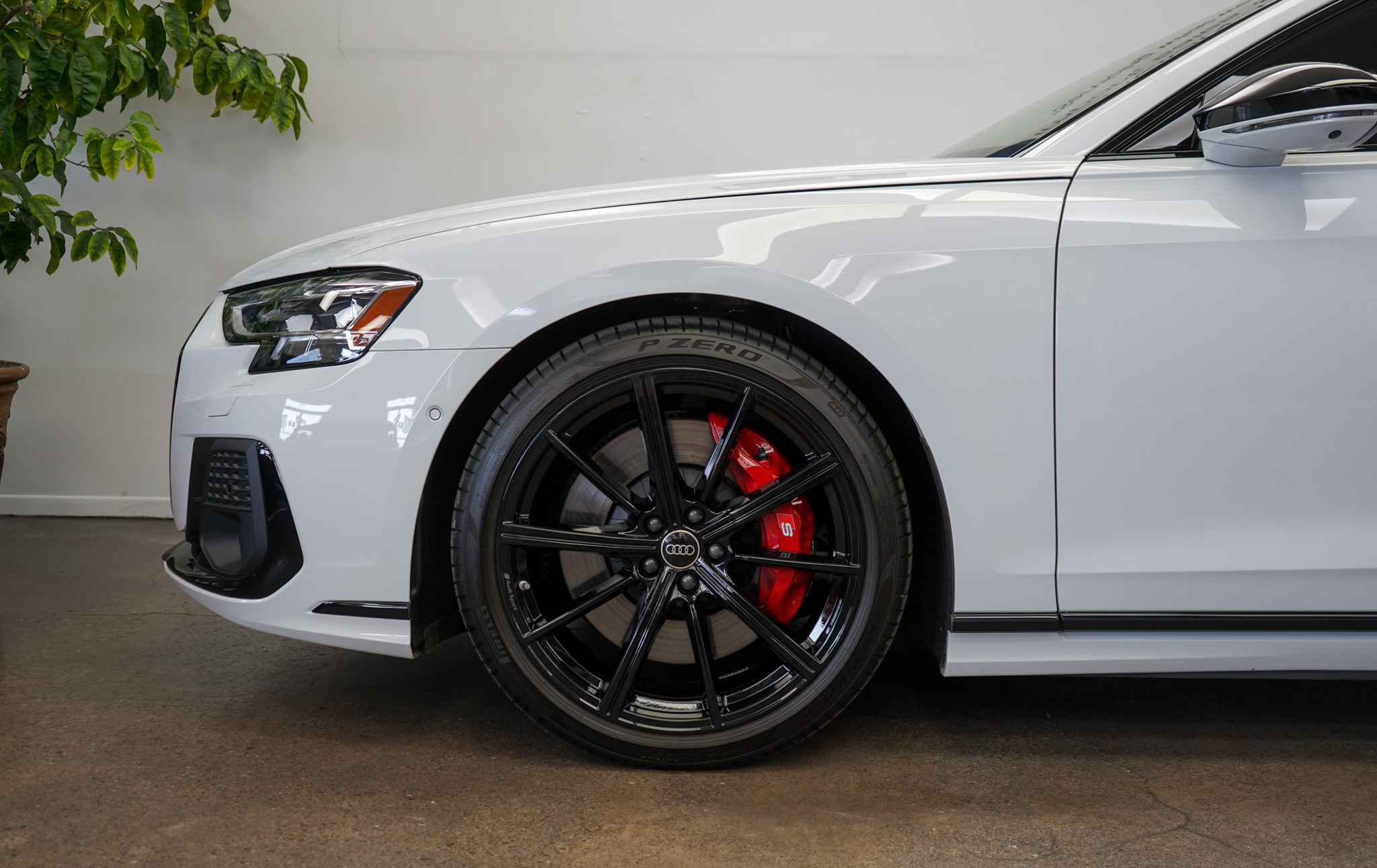 2024 Audi S8 Quattro photo 3