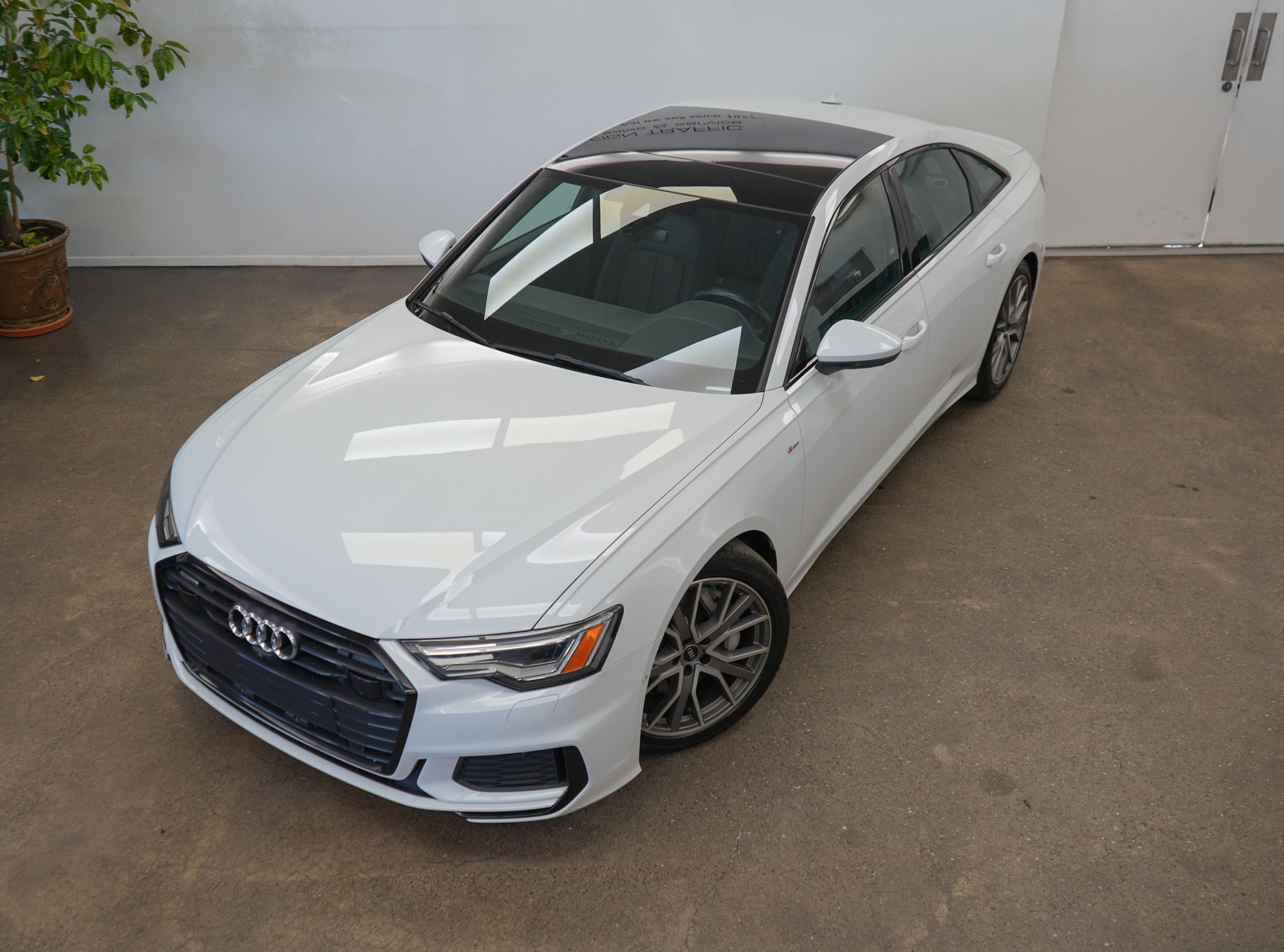 2022 Audi A6 Premium Plus Quattro photo 32