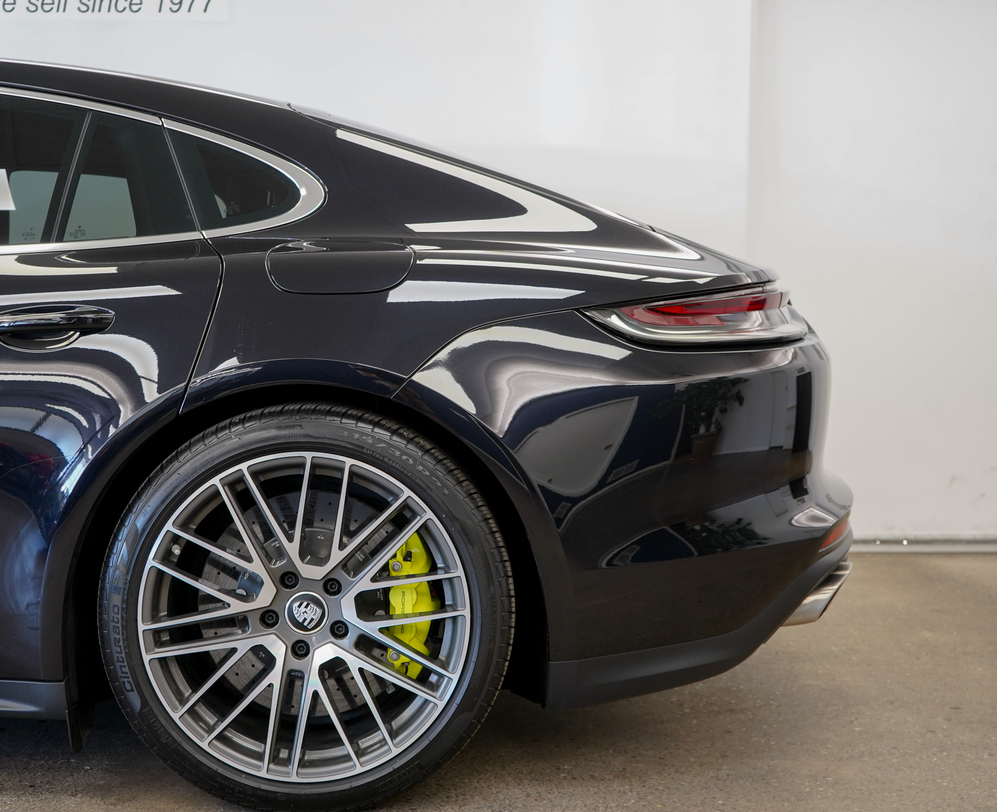 2023 Porsche Panamera Turbo S E-Hybrid photo 11