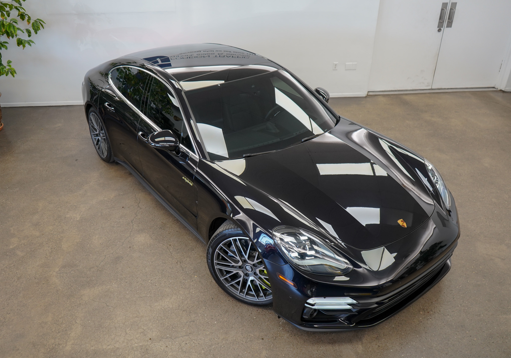 2023 Porsche Panamera Turbo S E-Hybrid photo 32