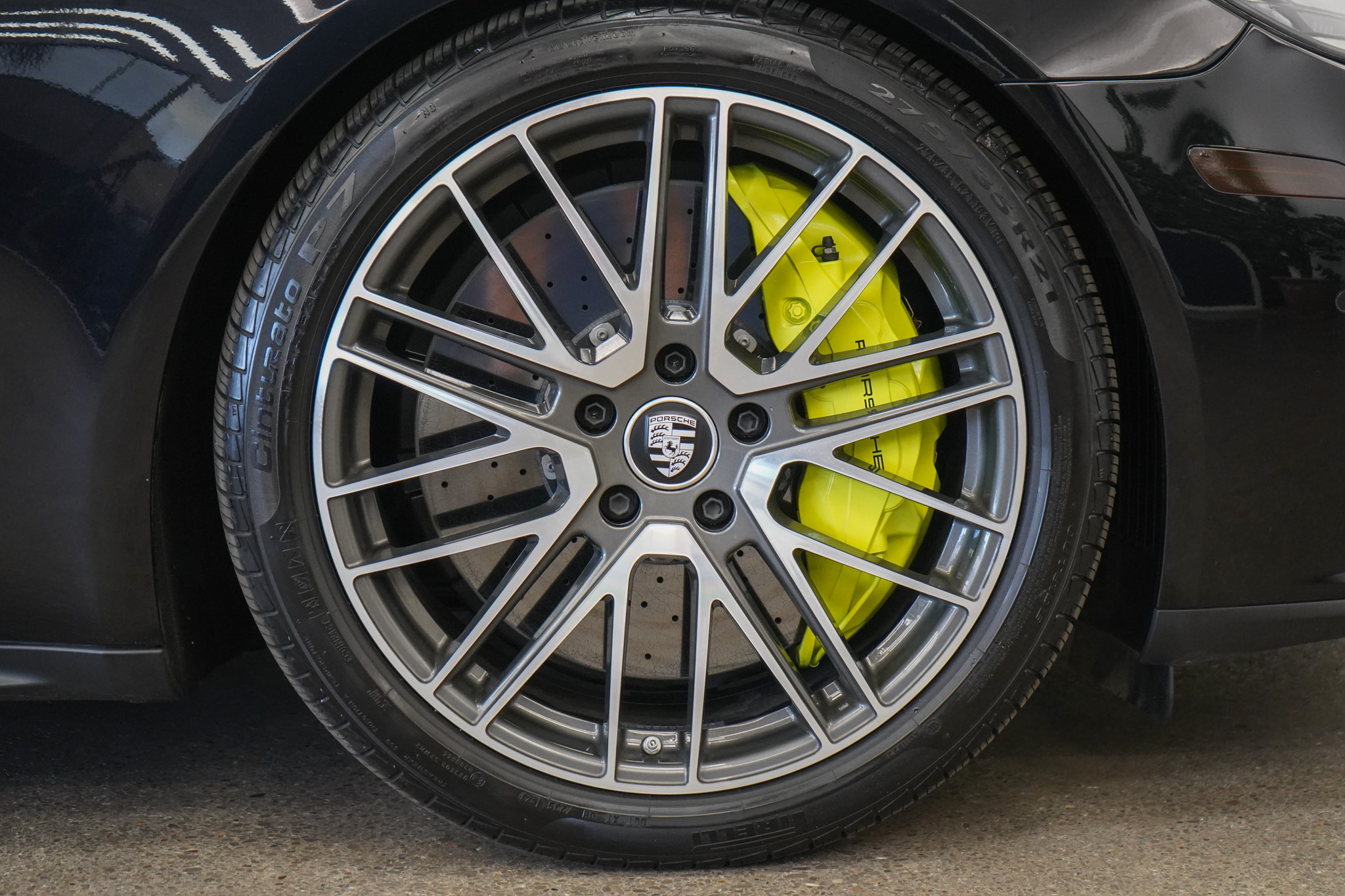 2023 Porsche Panamera Turbo S E-Hybrid photo 21