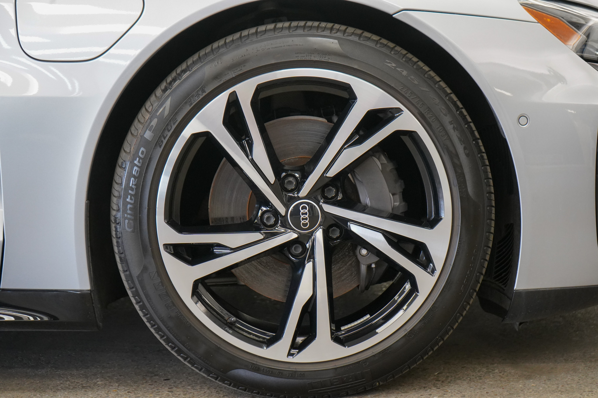 2022 Audi e-tron GT Prestige photo 22