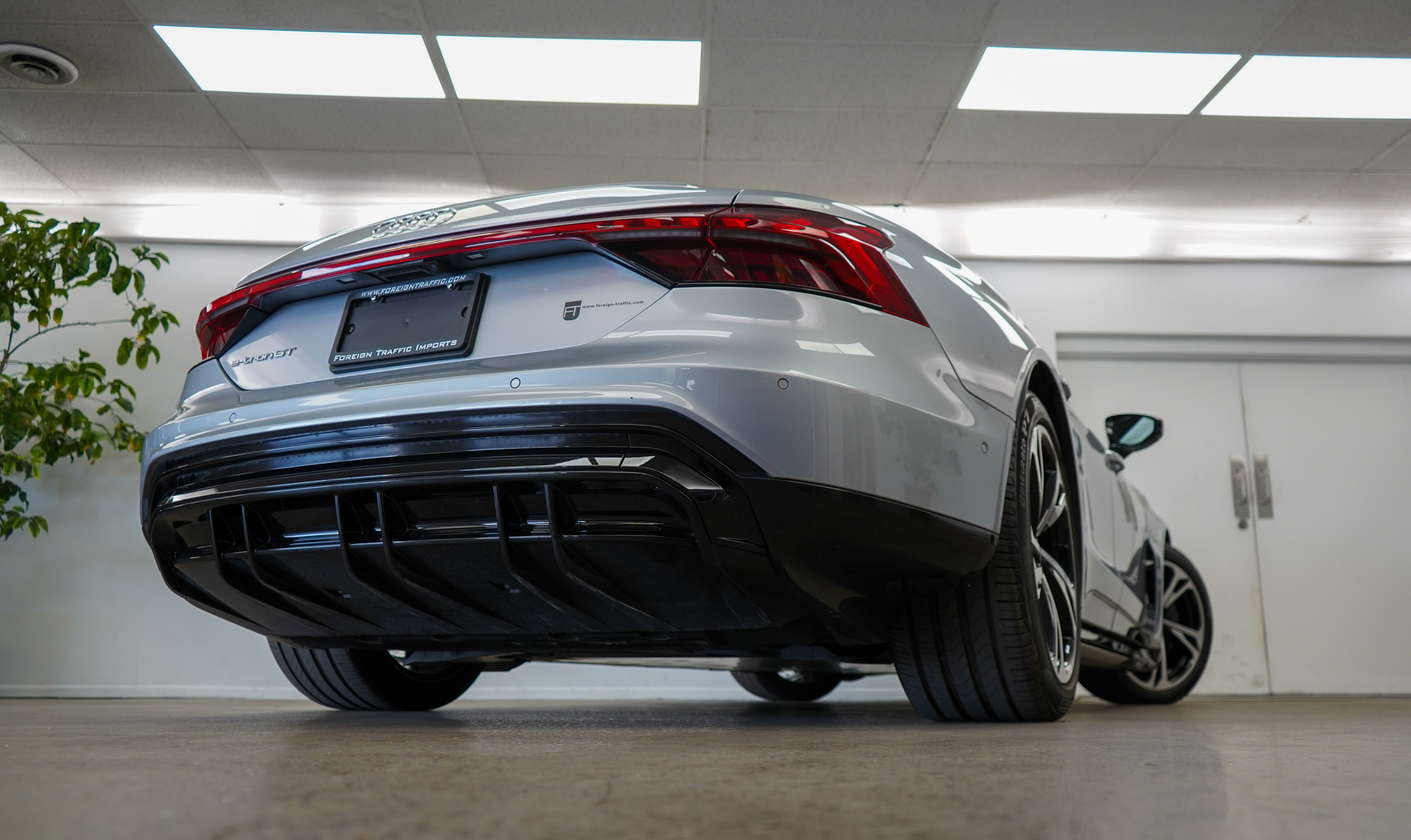 2022 Audi e-tron GT Prestige photo 5