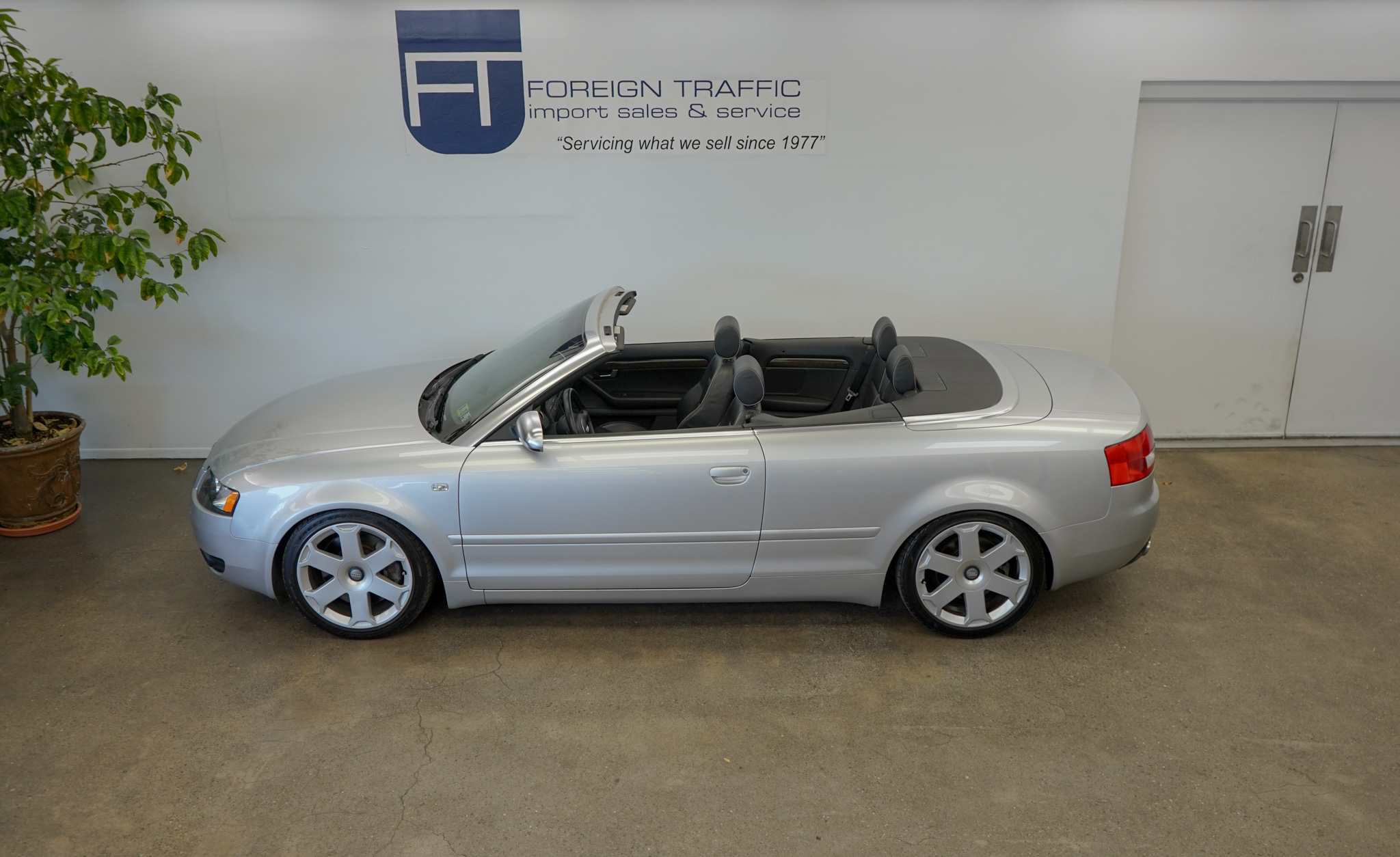 2005 Audi S4 Base photo 33