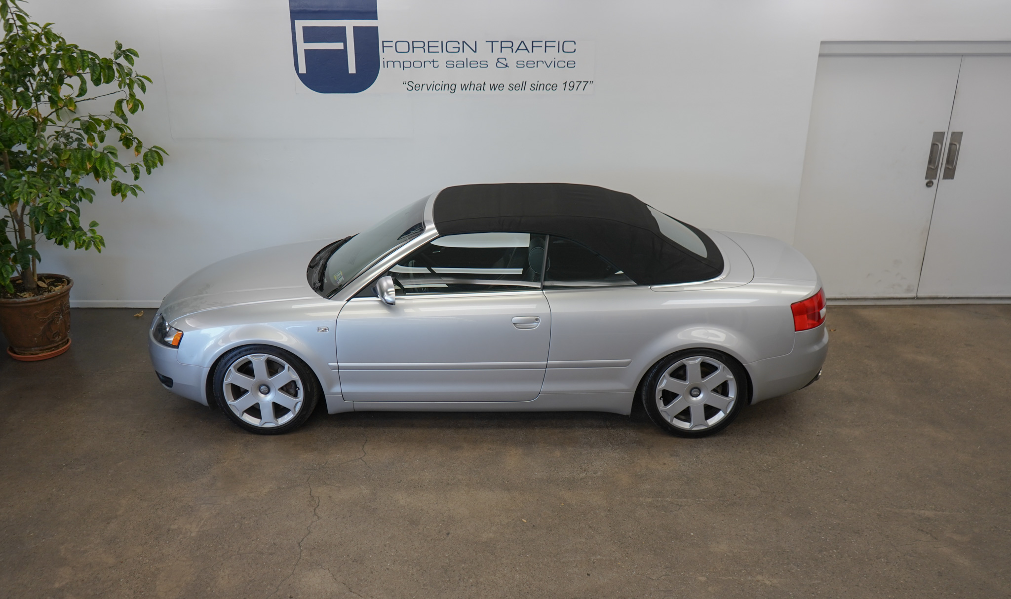 2005 Audi S4 Base photo 31