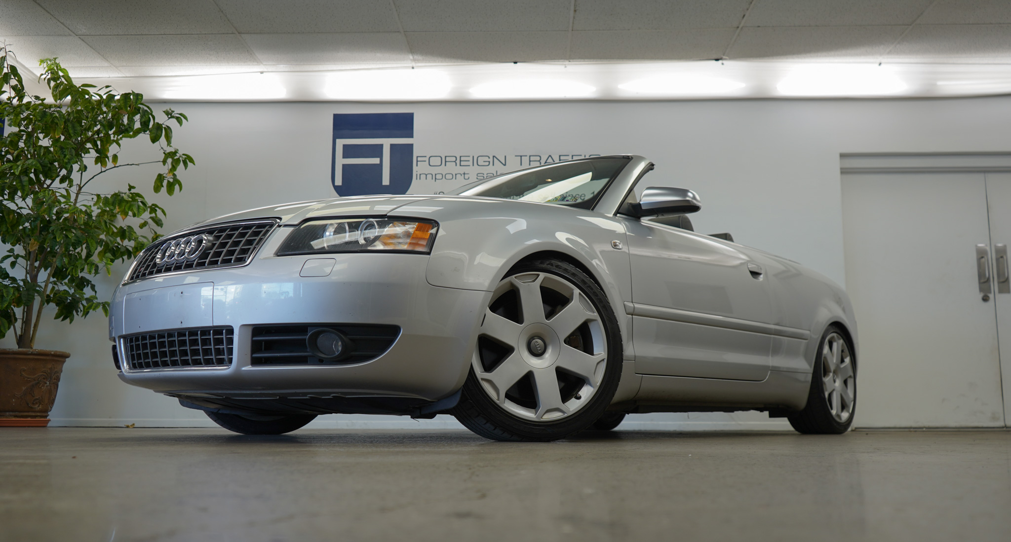 2005 Audi S4 Base photo 3