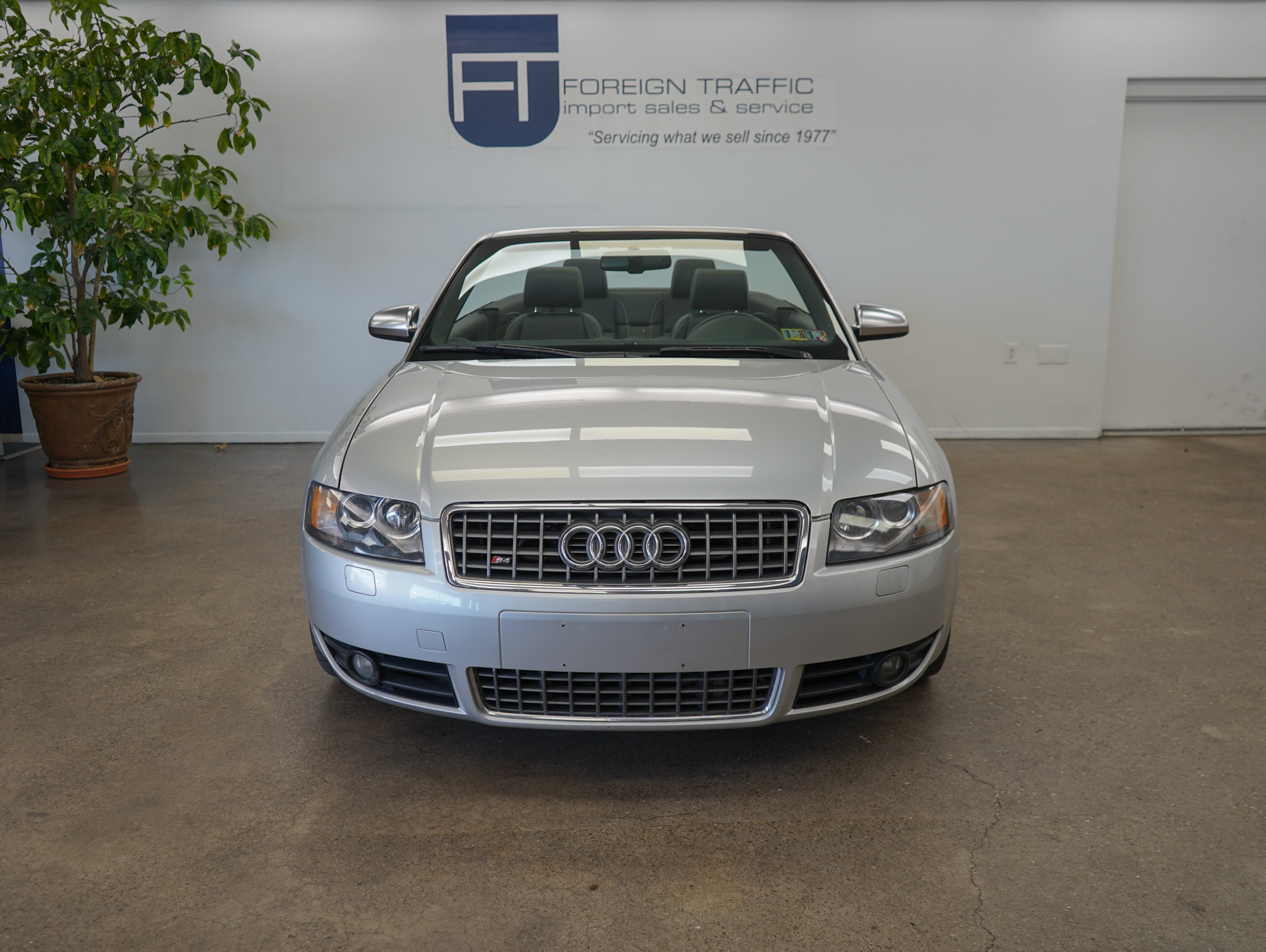 2005 Audi S4 Base photo 2