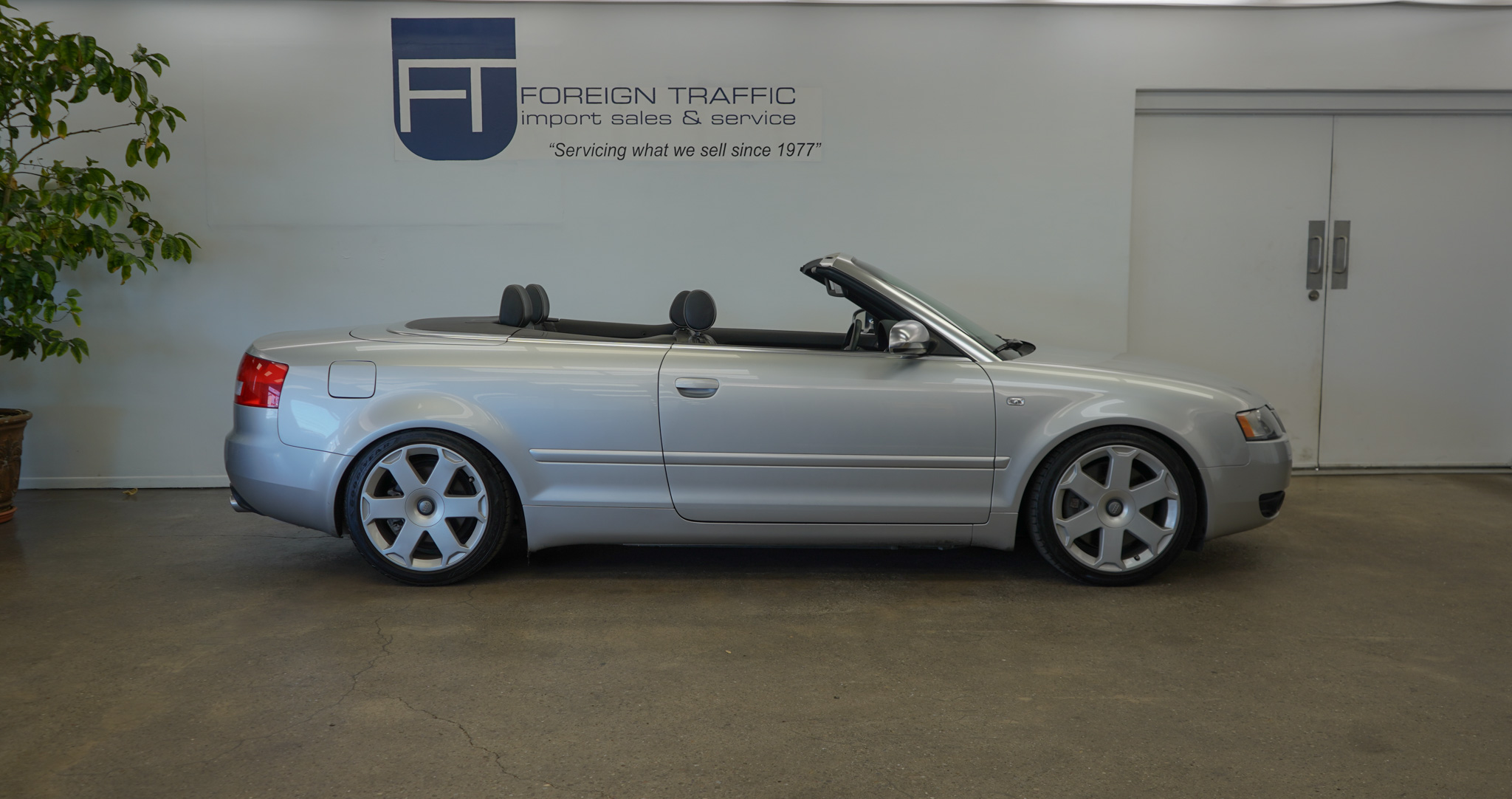 2005 Audi S4 Base photo 14