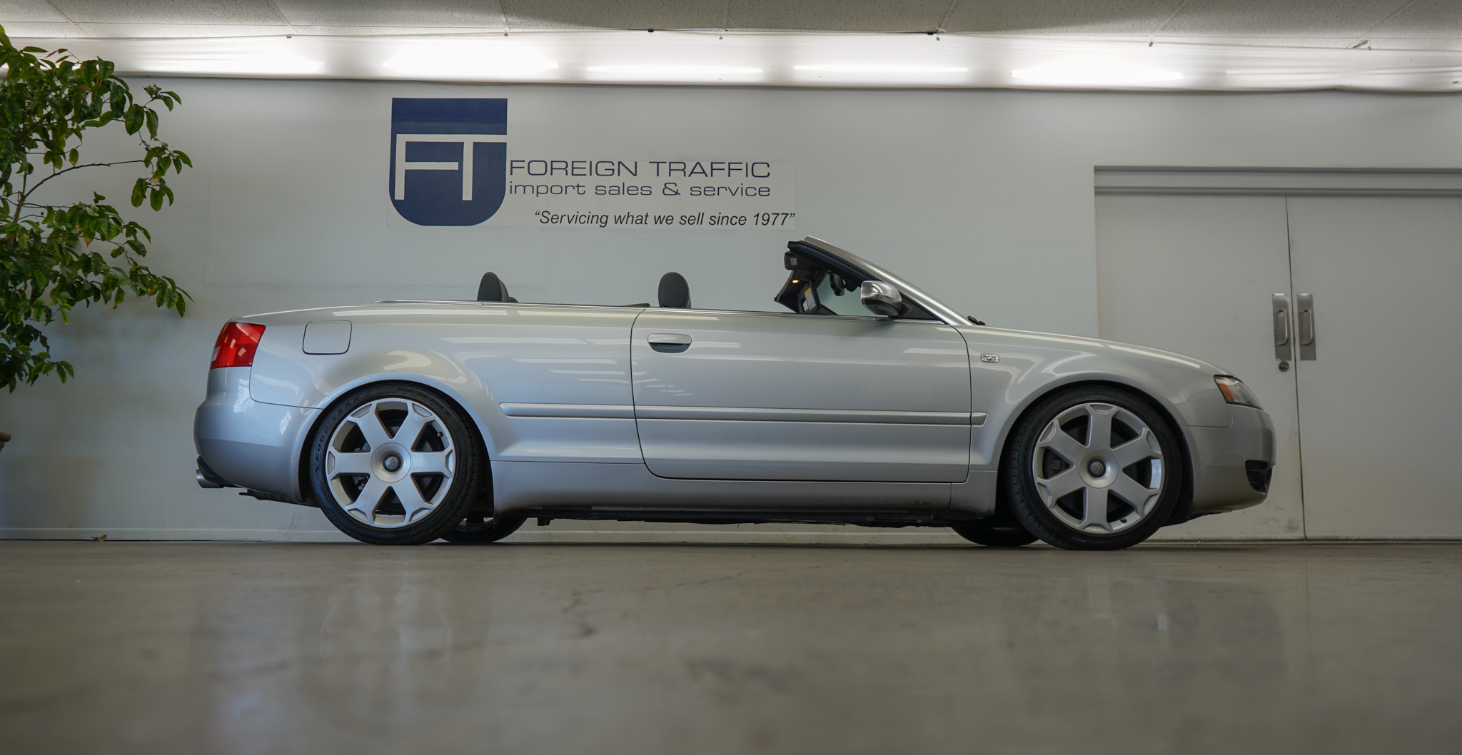 2005 Audi S4 Base photo 26