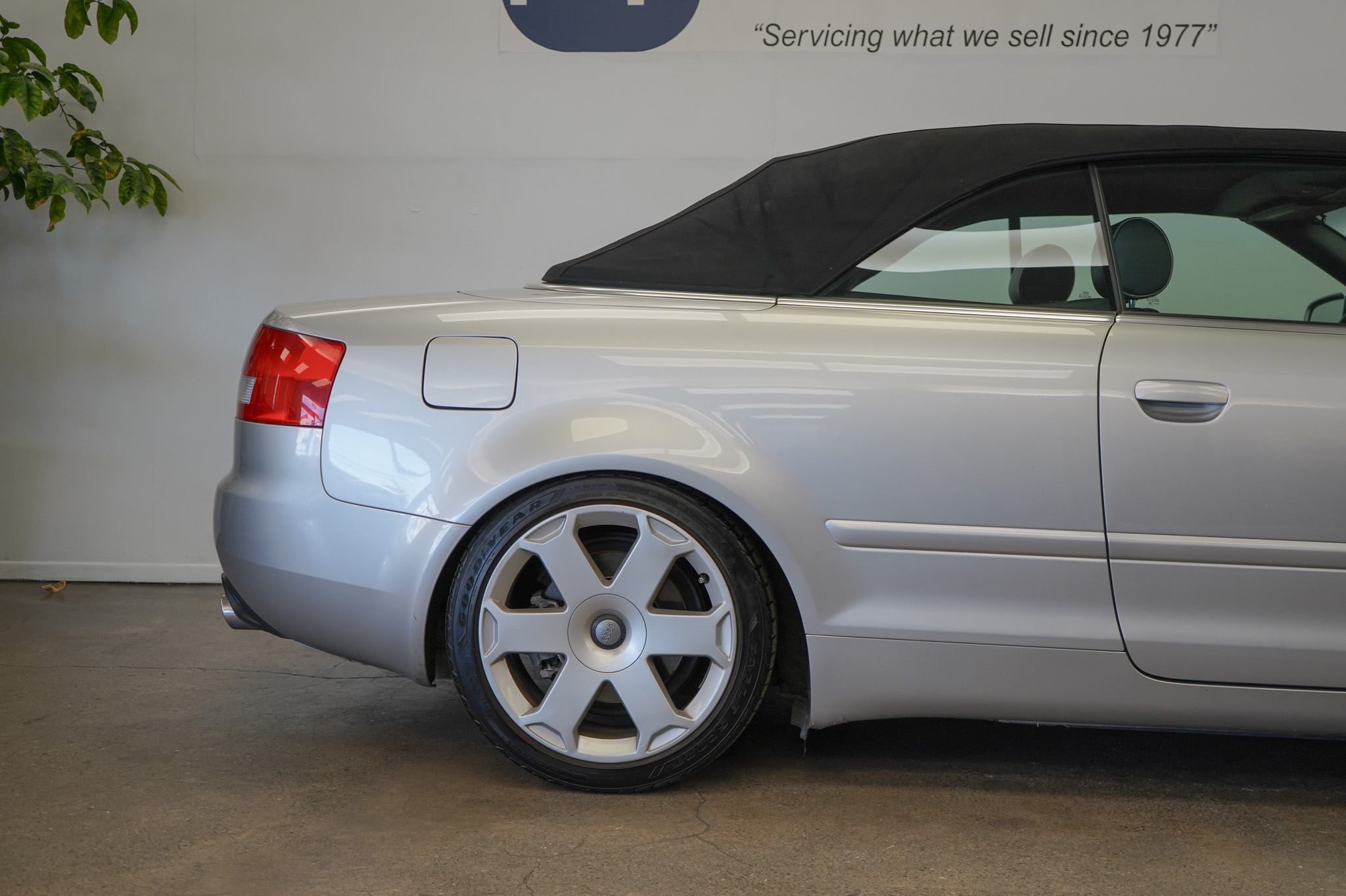 2005 Audi S4 Base photo 15