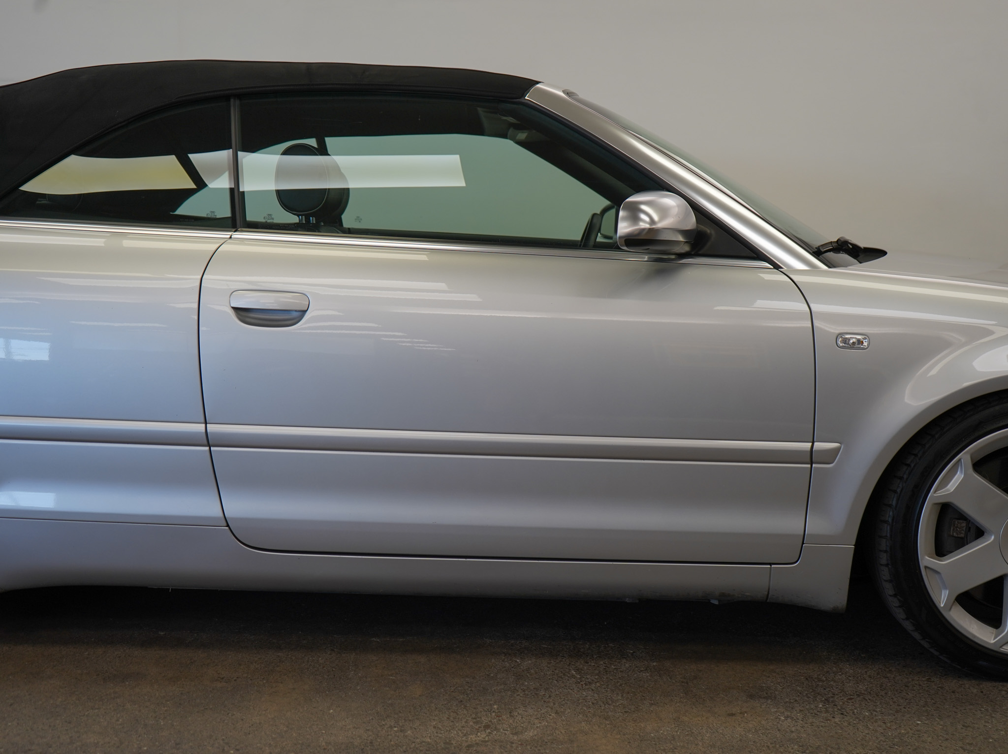 2005 Audi S4 Base photo 17