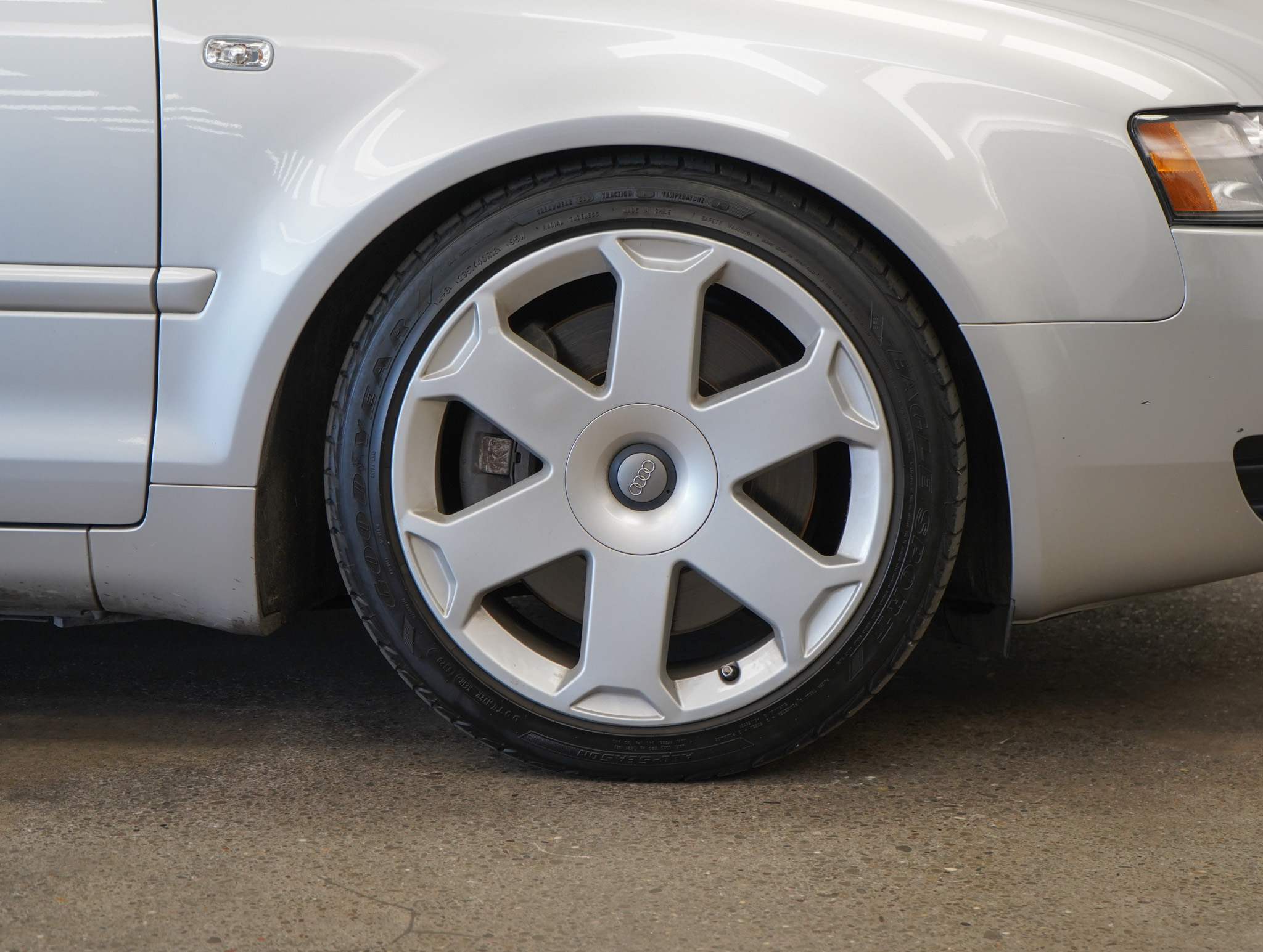 2005 Audi S4 Base photo 19