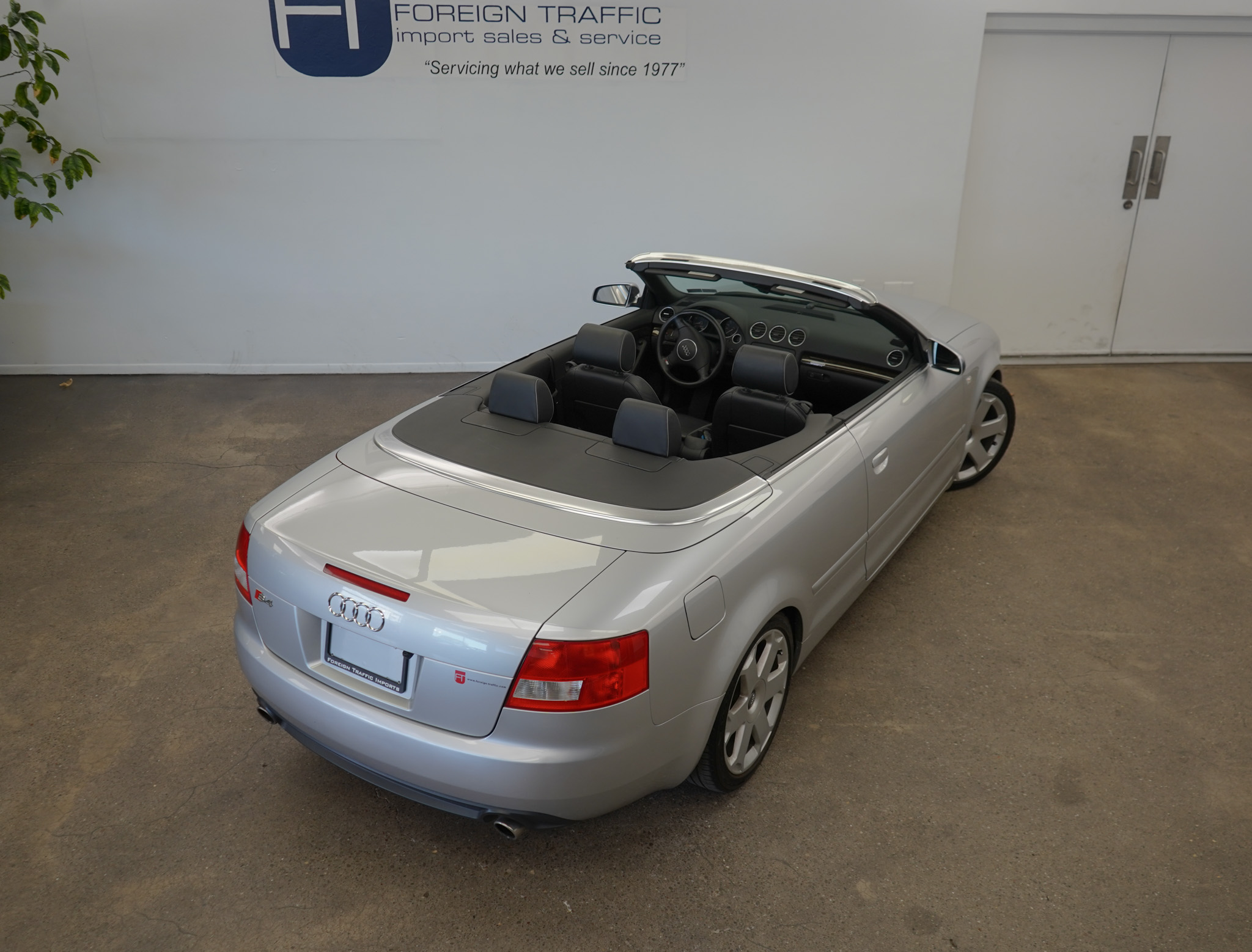 2005 Audi S4 Base photo 32