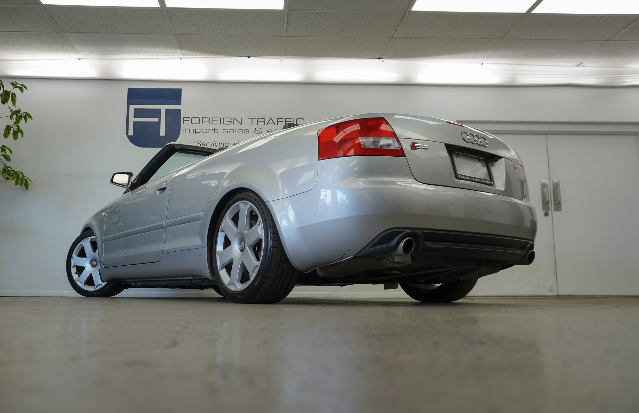 2005 Audi S4 Base photo 28