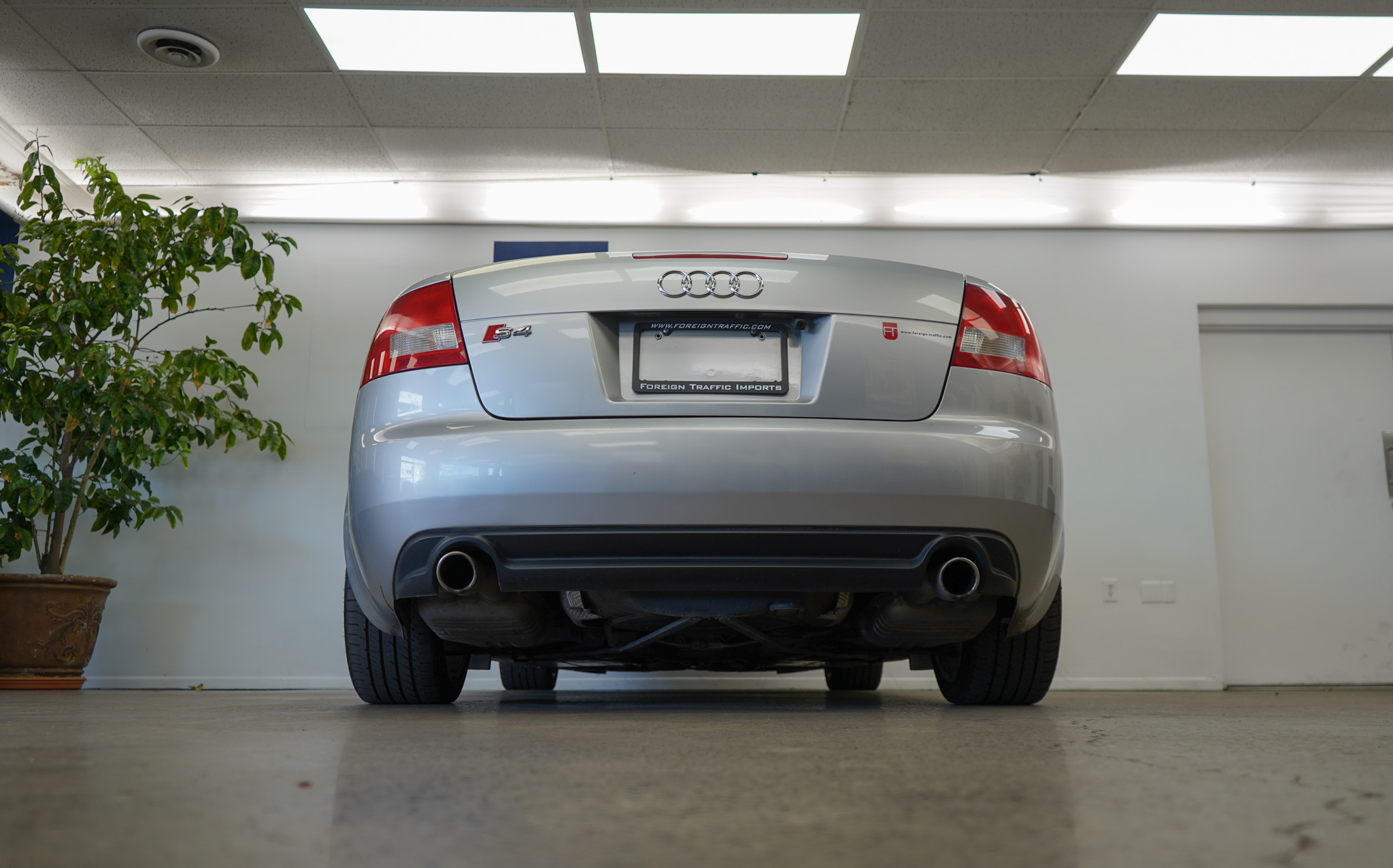 2005 Audi S4 Base photo 25