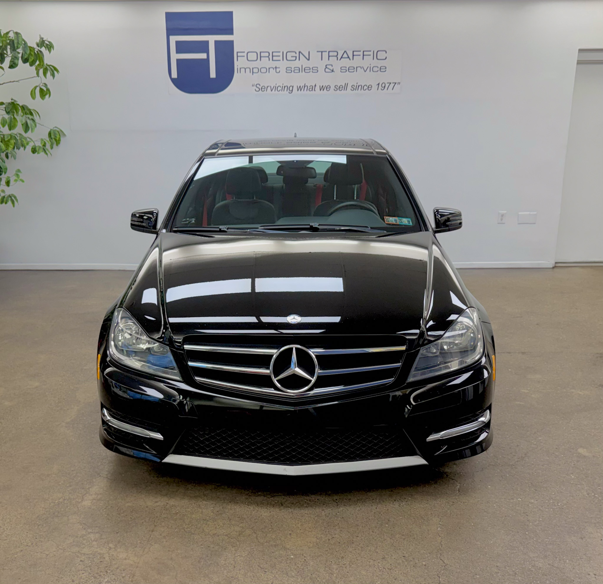 2013 Mercedes Benz C 300 photo 2