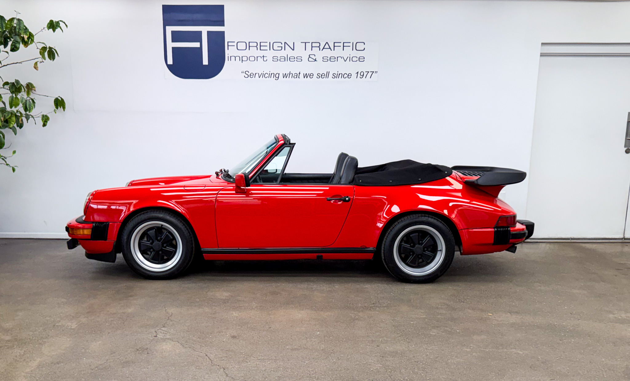 1983 Porsche 911 - Photo 6