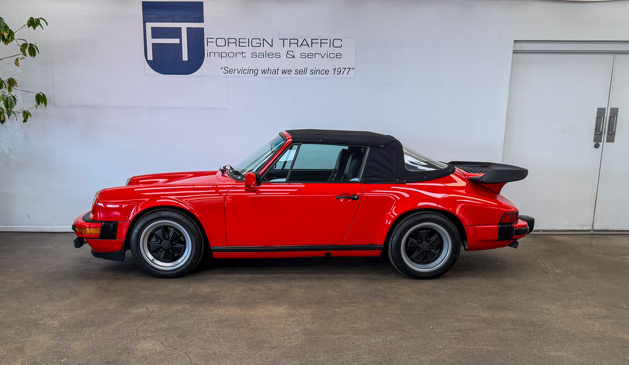 1983 Porsche 911 - Photo 7