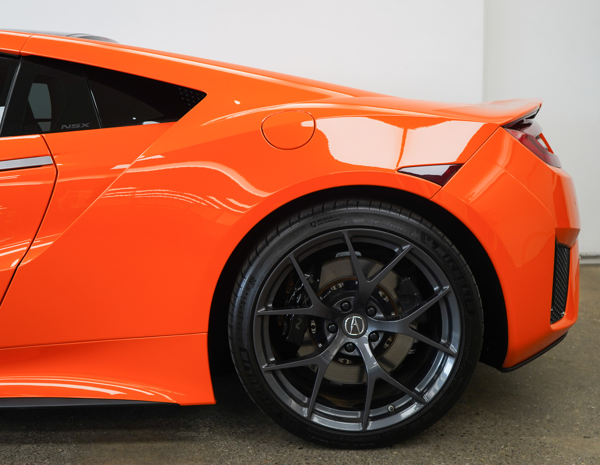 2019 Acura NSX Base - Photo 10